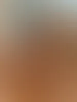 Beine geöffnet vor dem Spiegel đ GefĂ€llt dir meine P***y?