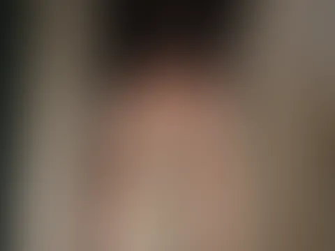 Wärst Du mein Nachbar, würdest Du das öfter sehen. Du würdest also hinter Deiner Gardine stehen und gierig herüber schauen. Immer in der Hoffnung mehr von mir zu sehen.