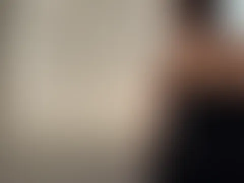 Strip in tiny black dress đđ( get completely naked with me)