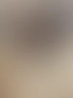 Schau nur wie sich das Dessous an meine Kurven legt….mein A***h wird gut betont…jetzt noch vor dem schlafen gehen eine Runde S*x und ich benötige noch einen freiwilligen …na gefällt es dir ? 😈❤️🔥