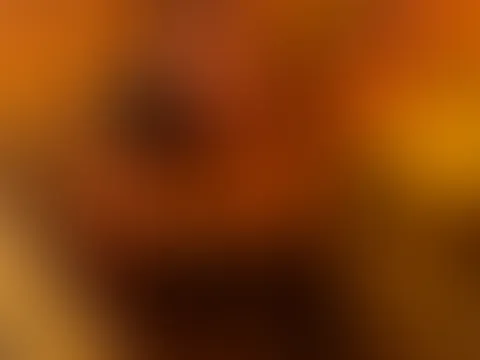 Mit Dessous in der Badewanne