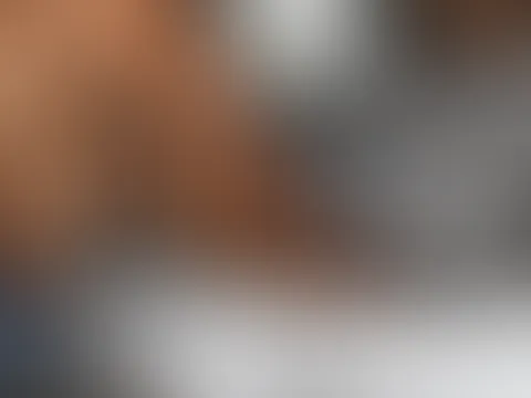 Ich mag Kommentare mit Humor. 😄 Denk dir einen originellen Spitznamen für mich aus – mal sehen, wer am kreativsten ist.