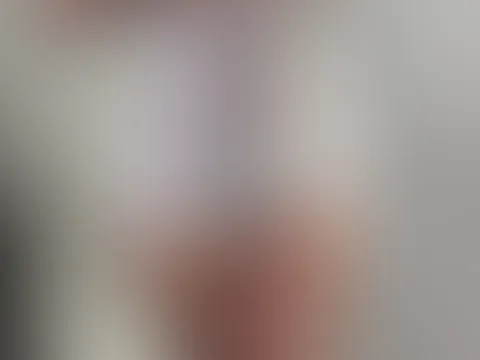 Schau dir mal nen hübsches neues Oberteil an, hab ich im Sale gefunden 🥰 meinst du ich kann so raus gehen? 😉😘
