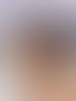 Nackt auf der Couch
