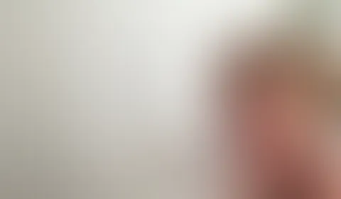 SLOPPY BLOWJOB!! So Deep geht dein S*****z in meine Mundf***e! Als Nymphomanin bin ich dauer schwanzgeil... weil ich aber leider gerade keinen S*****z da habe, muss mein Gummi-S*****z herhalten! Und