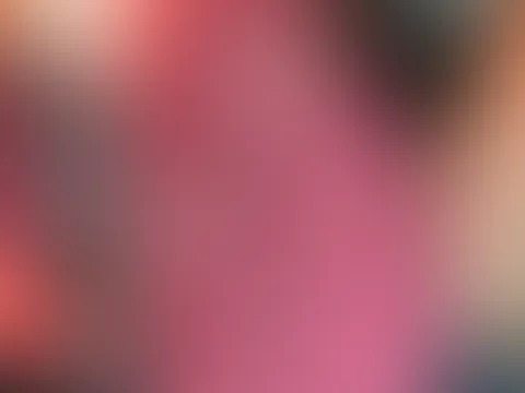 Hey ihr Lieben! 😊  Ich bin gerade auf dem Weg zum Training und wollte euch kurz liebe Grüße dalassen. 🚗💪  Ich hoffe, ihr habt einen schönen Tag! Wenn ihr Lust habt, schreibt mir gerne eine private 