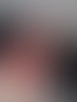 Ich liege da und denke an dich. Habe mich hübsch gemacht. Doch eigentlich will ich nur von die berührt werden. Deine Hände auf meinen Körper. Meine Brüsten wollen von dir probiert werden. Nimm mich, i