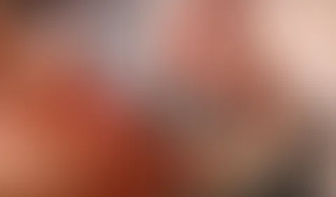 S****a von zwei Schwänzen im Januar ab bekommen und komplett vollgespritzt worden ! Damit mir heiß wird !!!