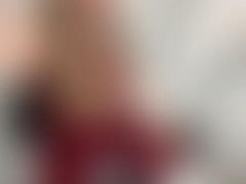 Ich wollte gerade duschen gehen😘willst du mehr Einblicke sehen ?😌