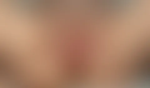 Eingeölt, offene P***y und wilde Fingerspiele 💦
