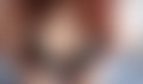 Den ganzen Tag über verspürte ich so eine extreme Lust und musste es mir dringend besorgen ;) Bist Du auch schon ganz heiß ? Das will ich hoffen ! Meine P***y ist schon ganz feucht und kann es nicht m