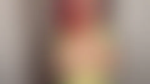 Ein Kleiner Clip für dich 😈🔥 Jeans Short und gelbes enges Netz Top 🔥 Like wenn dir der Look gefällt 😏😝 A little clip for you 😈🔥 Jeans shorts and yellow tight net top 🔥 Like if you like the lo