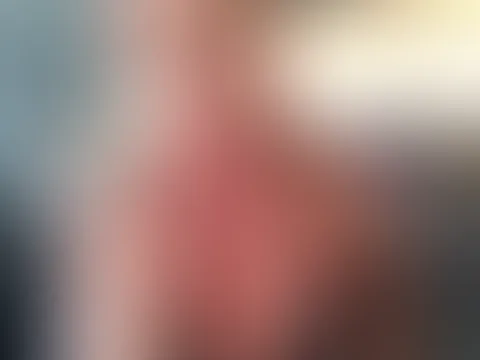 Bin wieder da und nun kannst du wieder mit mir heiß abgehen 🎥💦🍆📞. Kuss Alex 💋💋