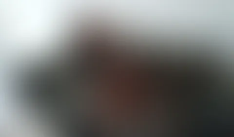 Escort Job im Nylons geht Schief - Er wird so geil, dass er mich vollpumpt 😧