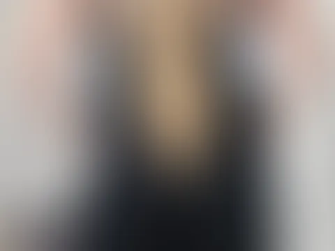 Aufgestrapst im ouvert höschen