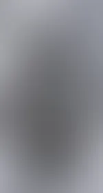 🌞 Mein Körper fühlt sich morgens noch weicher an… die Haut warm, die Lust langsam erwachend ☁️🔥 Wärst du morgens eher zärtlich oder direkt gierig? 😏