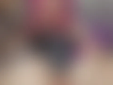 Spontaner Clip mit meinem Glasdildo! Ich wollte eigentlich nur Fotos in dem Outfit machen....aber irgendwie ist es dann ausgeartet und ich habe angefangen lieber an mir rumzuspielen. Als dann noch der