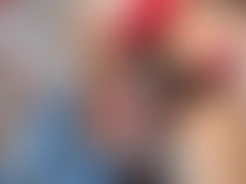 Schönen Wochenstart 😋💋 jetzt etwas Haushalt 💃🏽ein Kaffee mit Ner Freundin trinken und dann geht's in die Stadt einkaufen 🫶🏽🥵😋 kommst du mit ?