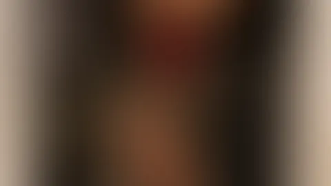 Wer schiebt mir seinen harten Lümmel erst in den Mund und dann in die nasse P***y? 😜
