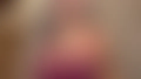 Wetten du kannst nicht wegschauen, wenn ich so in meinem Spitzen-BH vor dir liege