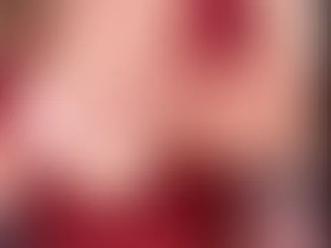 es wäre mir halt lieber, wenn du meine dicken Titten auspacken und genauso kneten könntest