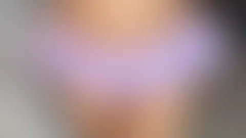 Schreib mir, wenn du mehr sehen willst...