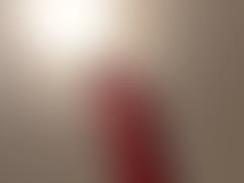 Unter diesem Licht glänzen meine roten Latex-Strümpfe wie nie zuvor... und diese Pose? Nur der Anfang von mehr 🔥😈