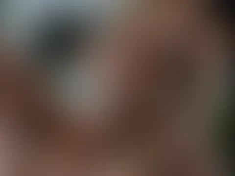 Mir war langweilig und da dachte ich mir ich befriedige mich einfach vor dem Spiegel selbst. Dabei habe Ich Euch nicht vergessen 😜 Wenn ihr das ganze Videos sehen wollt schreibt mir eine Nachricht 💌