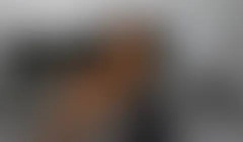 Bei meinem aller ersten S****t von meinem Stiefbruder erwischt und BLANK GEF**KT!!!