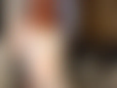 Siehst du meine Titten wollen raus aus dem babydoll! Möchtest du mir beim Ausziehen helfen?