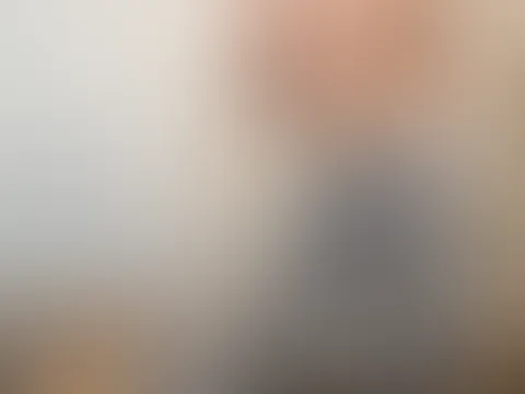 Ein geiles Video wie ich in meine Leggins p**se und es mir dann selbst besorge
