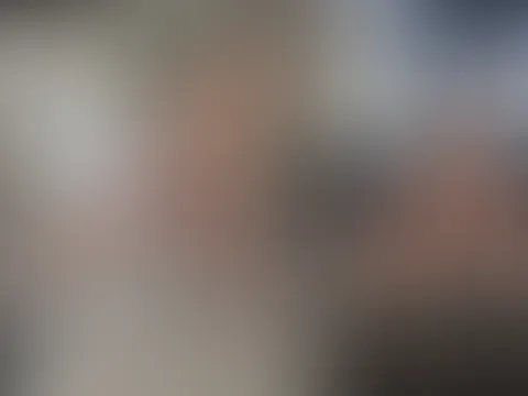 S****a und immer mehr S****a für die Skinny Milf