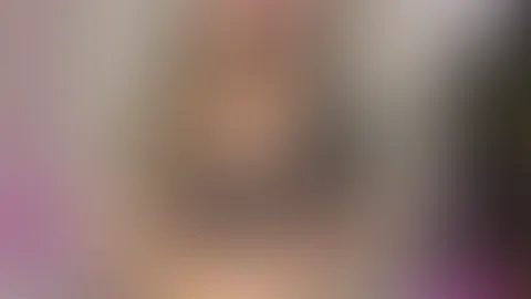 Tittenverehrungs-Tease – wippende Brüste und harte Brustwarzen