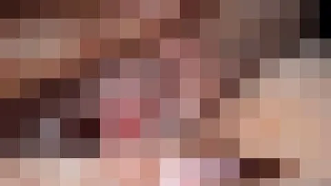 Schau auf mein geiles Loch während ich es mir besorge