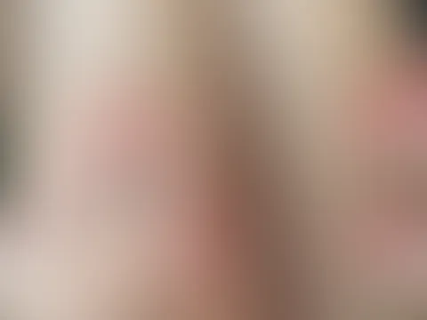 😼