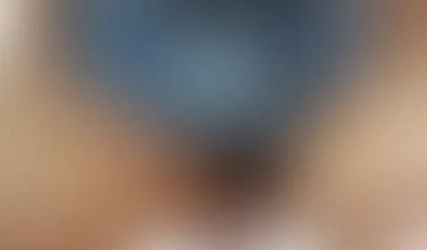 Abgeritten beim Hausputz! POV! Was hältst du davon wenn ich in aufreizender Unterwäsche den Hausputz vor dir vornehme? Von mir aus auch gerne ohne Höschen wenn es dir besser gefällt. Und dann, wenn d