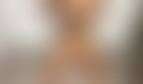 Selbstbefriedigung mit Riesen dildo