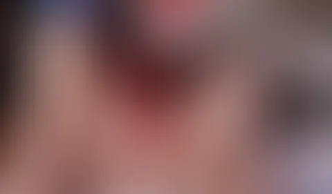 Warten auf den Weihnachtsmann!! Noch einmal kommen dann ist Weihnachten! Ich hab mich ein bisschen in Schale geworfen und meine innere Dirty Weihnachtselfe rausgeholt, denn meine gierige p***y Brauch