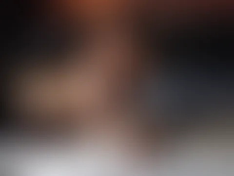 Komm vorbei und f**k mich hart!