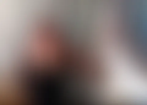 Hey du :)   Boah, ich kann's nicht glauben. Eigentlich wollte ich das ja niemals machen, aber du hast mich so oft danach gefragt, weil du es unbedingt sehen wolltest.  Heute dachte ich mir dann so: "A