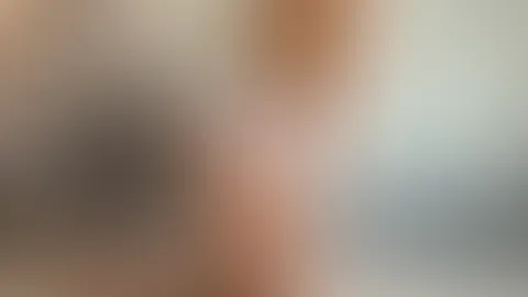 Nur im weissen Spitzenslip auf dem Bett. Meine harten Nippel sagen glaube ich genug..