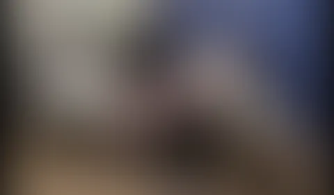 Das wichtigste für eine gute Sklavin ist die Erziehung. Hin und wieder werde ich deshalb zu anderen Dominas geschickt. Das ist mein erstes Mal bei Madame Nora. Und sie weiß was sie tut und was sie wil