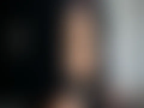 Wie wäre es mit einem Rollentausch? Du wirst meine Hündin sein... 😈