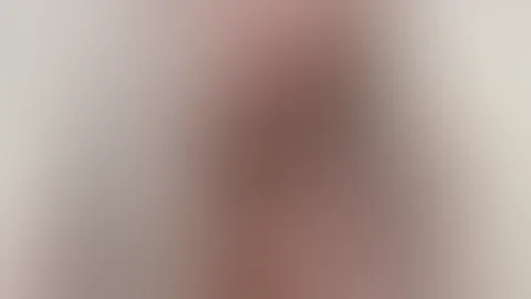 Ich seh heute so verboten gut aus, dass ich meine Brüste selbst anfassen will