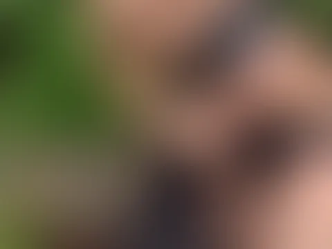WAS FÜR SPANNER-BEREICH? ICH HOLE MIR DAS WAS ICH BRAUCH - Natural Cumtitten und Sekt zum Frühstück