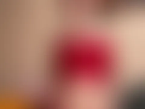 hab das set heute angezogen und musste direkt an dich denken 🙈 Das fühlt sich irgendwie anders an, wenn ich weiß, dass du mich so siehst komm näher… ich glaub, ich würd dich grad echt nicht wegschieb