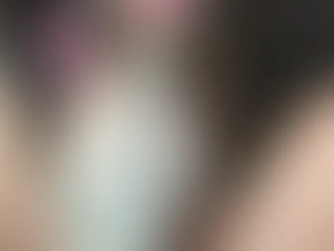 Für mehr lass es mich wissen babe 🥵💋