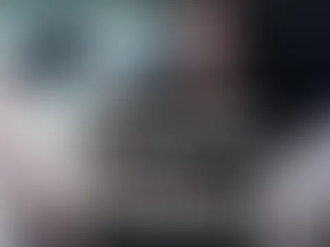Heimlich im Auto geil besorgt!