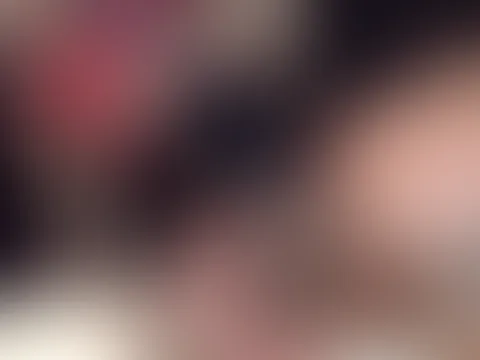 Böse Mädchen AO Dreiloch-GangBang mit einer Shemale und 2 CumSluts in Stuttgart! Teil 2