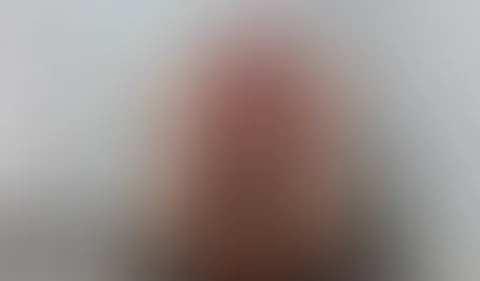 Feet / Sexy Nails / Dildo / Play / Breasts